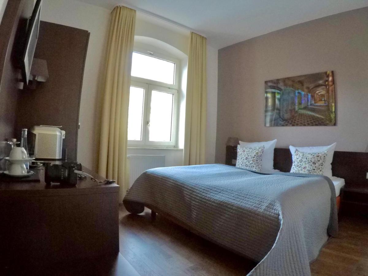 Das Steeps Ihr Brauhaus Und Hotel كولونيا المظهر الخارجي الصورة